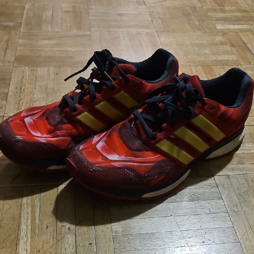 Adidas Response Boost Avengers Iron Man